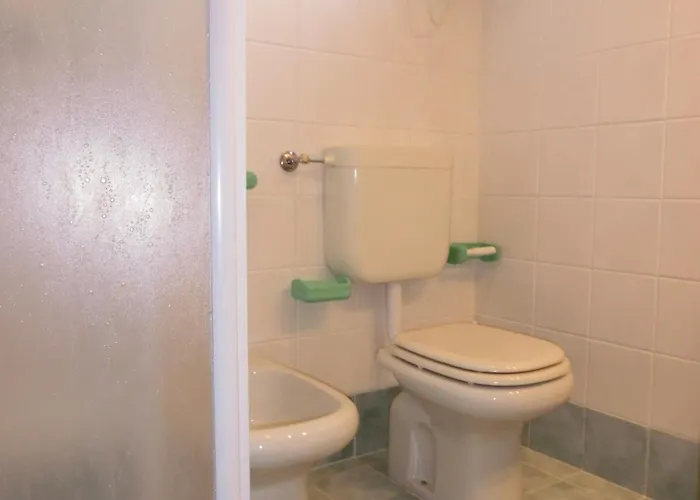 Villaggio Lia بيبيوني